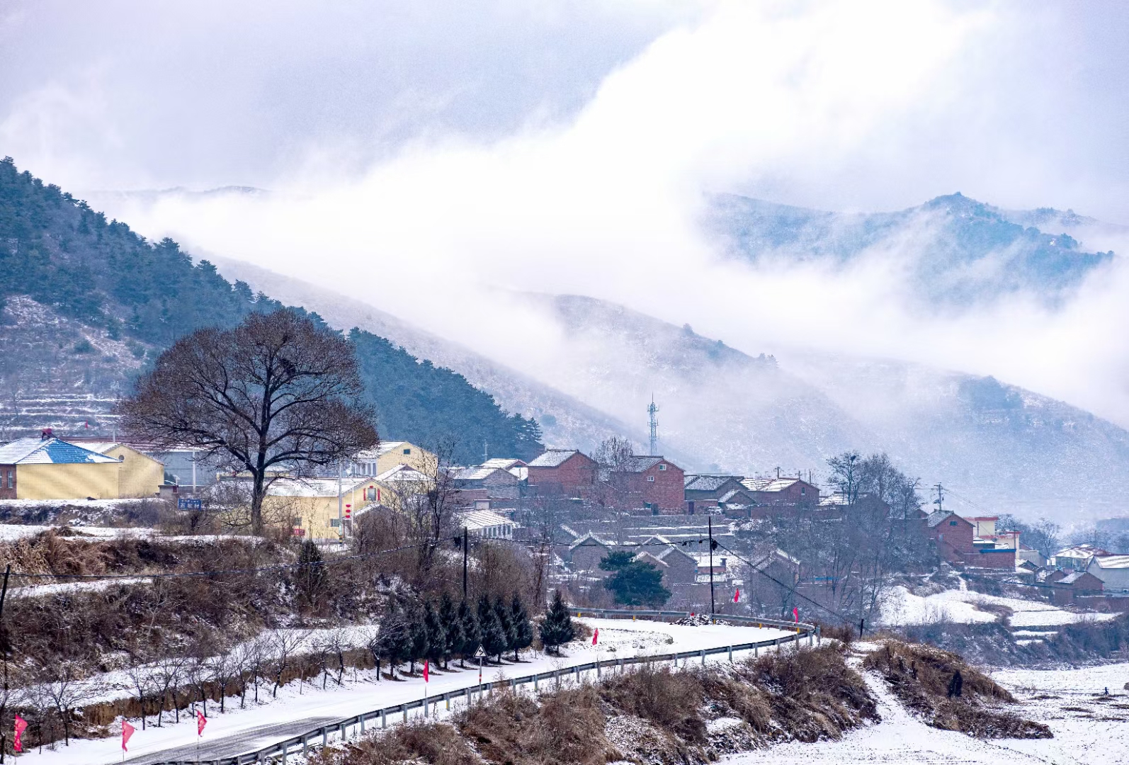 ͼ˵����حѩɫ̫�� ׳���续