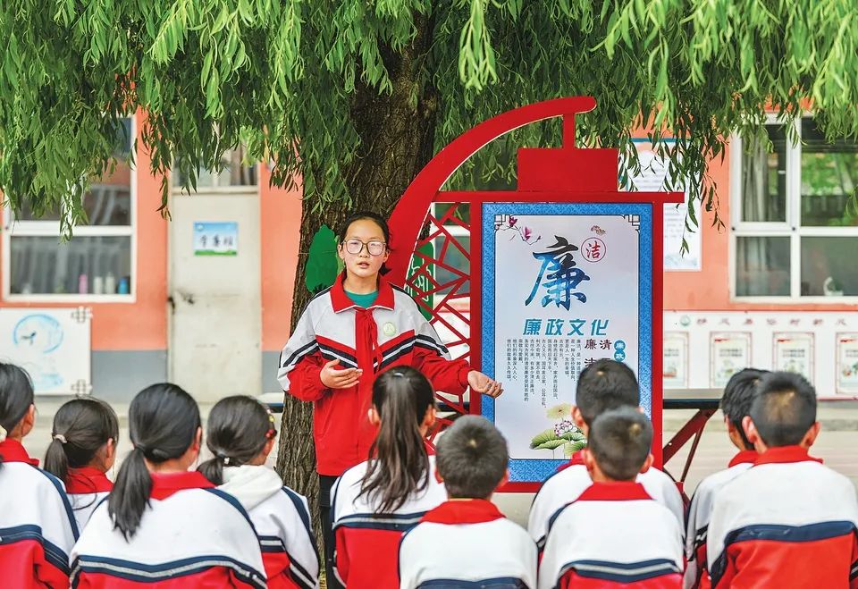 ͼ˵����ح��ʵ�ƽ�����У԰����