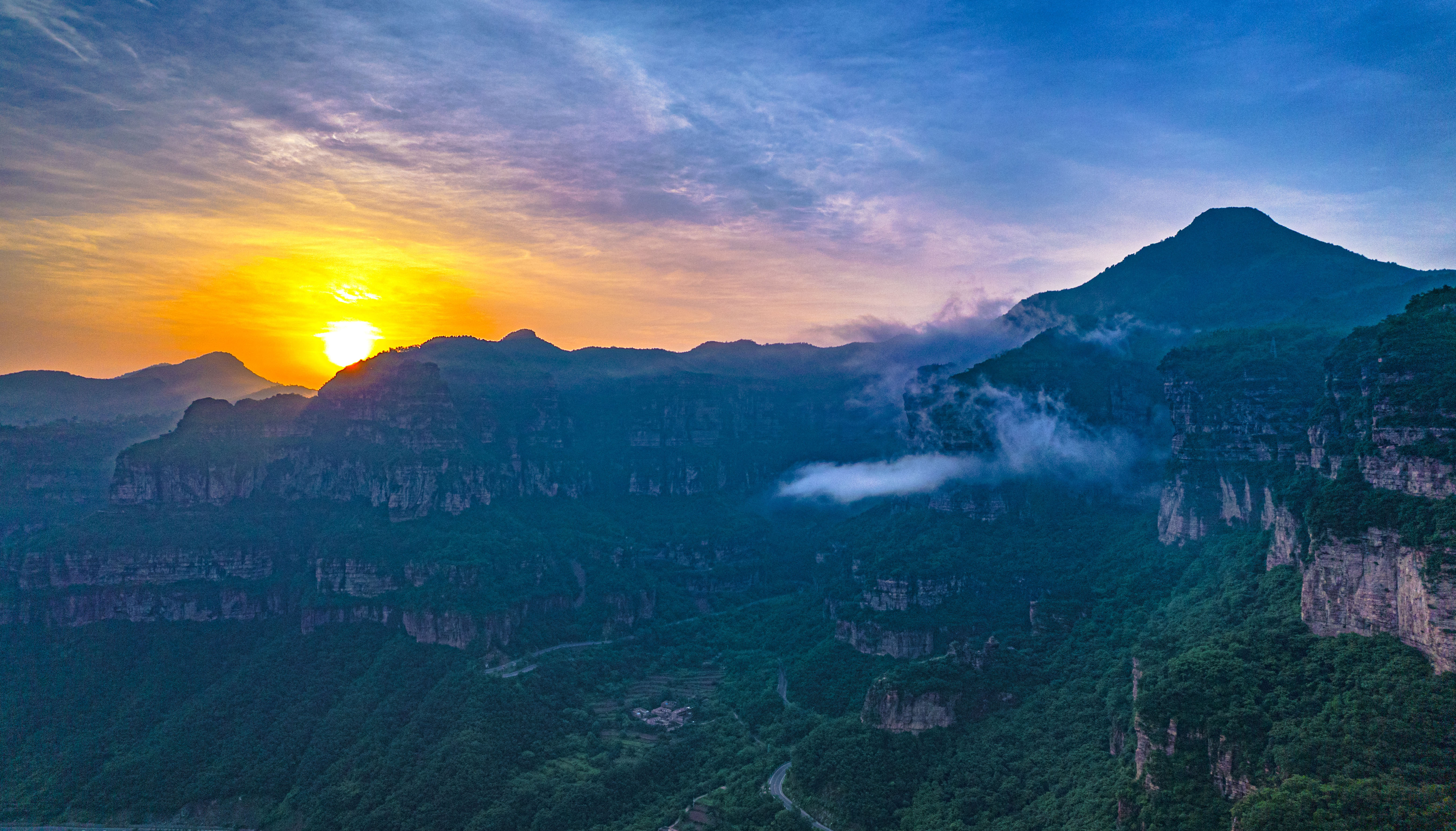 ͼ˵����حһƬ��ϼӭ����