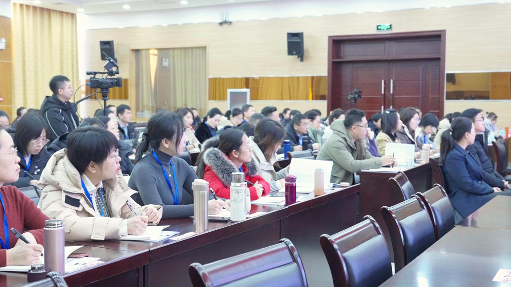 b066aa34cddd4c749ebcb3687599a528_tplv-tt-origin-web_gif (1).jpg